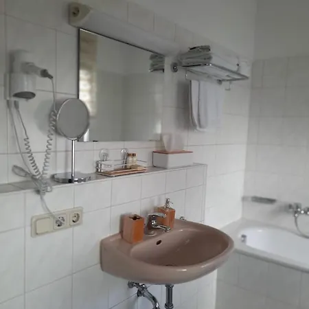 Altstadthotel فندق ماركتهيدنفلد