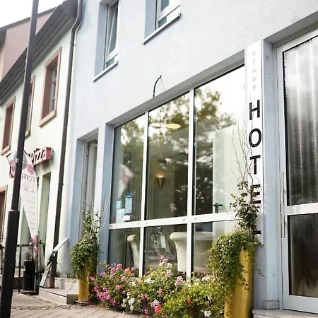 Altstadthotel فندق 3*