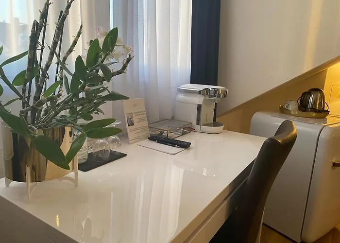 Altstadthotel ホテル マルクトハイデンフェルト